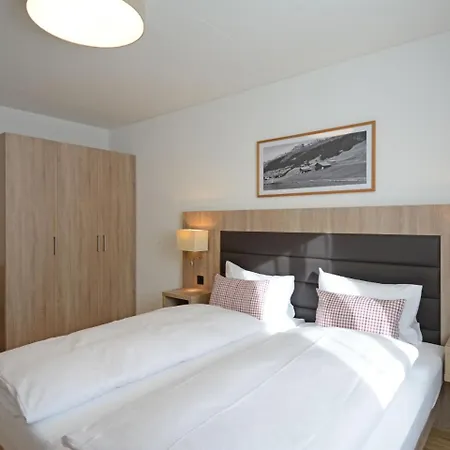 Pradas - 2-5 Premium By Interhome Apartment