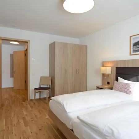 Pradas - 2-5 Premium By Interhome Lägenhet *