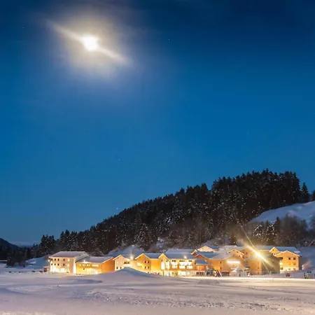 Pradas - 2-5 Premium By Interhome