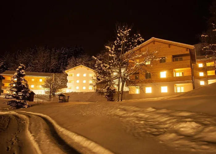 Pradas - 2-5 Premium By Interhome